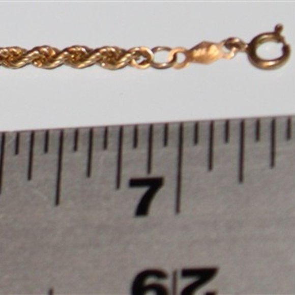 Solid 14K yellow gold marked 14K thick twist chain Bracelet - Picture 3 of 4